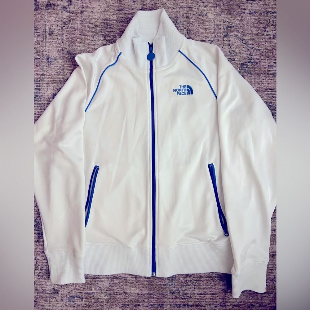 NORTHFACE GORGEOUS CLEAN WHITE W BLUE LINING ZIP UP JACKET. LOOKS SHARP!